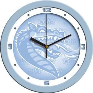  UAB Blazers Baby Blue 12 Wall Clock: Sports & Outdoors