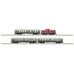    2010 Qtr.3 DB Commuter Train Set (L) (Z Scale) Toys & Games