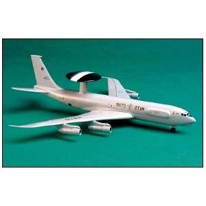  Minicraft 1/144 E3 Sentry AWACS Aircraft Kit: Toys & Games