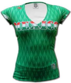  Mexico Girls Pro Soccer V Neck Jersey (Green): Clothing