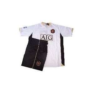   England Man Utd Jersey & Shorts (White) Kids small