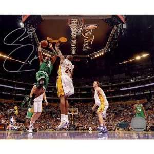 Steiner Sports PIERPHS008022 NBA Paul Pierce 08 Finals Lay Up Vs. Kobe 