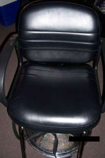 Black Hydraulic Styling Chair  