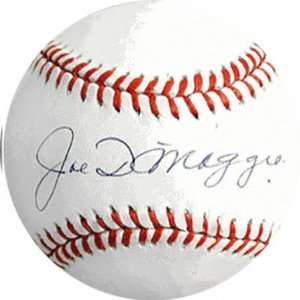  Joe DiMaggio Autographed Baseball: Sports & Outdoors