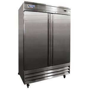 Avantco CFD 2 Door Reach In Refrigerator Stainless Steel 120V   46.5 