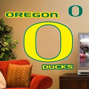  NCAA Oregon Ducks Team Logo Vinyl Wall Decal Set Sports 