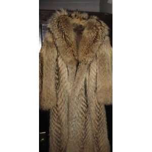  Long Raccoon Fur Coat size 8 
