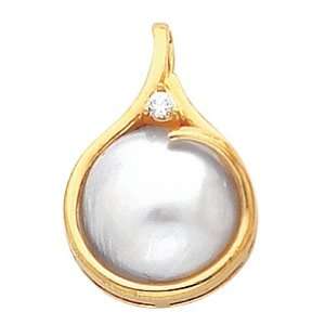  18K Yellow Gold Mabe Pearl and Diamond Pendant: Jewelry