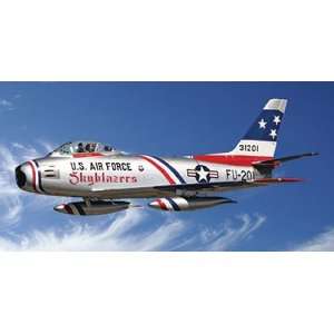   48 F86F Sabre Skyblazers USAF Jet (Plastic Models) Toys & Games