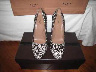 NIB AZZEDINE ALAIA PRINTED PONY SKIN PUMPS Sz 38  