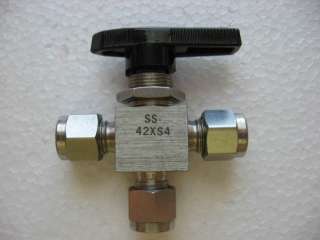 WHITEY/SWAGELOK 1/4 3 WAY BALL VALVE #SS 42XS4  