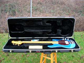 Musicman Stingray Classic Bass 4 String Lake Tahoe Blue Birdseye Maple 