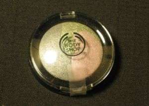 The Body Shop   EYE Trio   01 Moonlight Lustre  