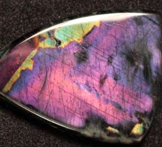 FULLY CRYSTAL PURPLE SHADES SPECTROLITE CABOCHON  