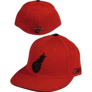  Miami Heat NBA Elements Fitted Hat: Sports & Outdoors