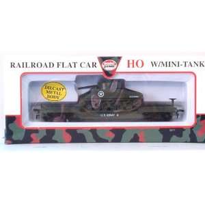  Military Railroad Flat Car Ho with Mini Tank: Toys & Games