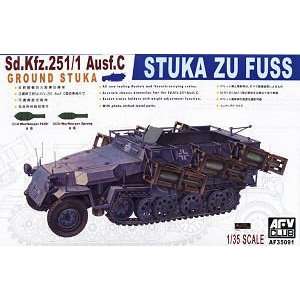  AF35091 Sd.KFZ.251/1 Ground Stuka Zu Fuss Toys & Games