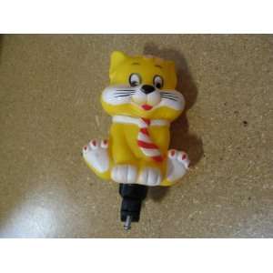  Squeak Horn   Yellow Cat