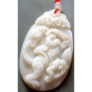  Natural Sea Shell Fortune Zodiac Monkey Amulet Pendant 