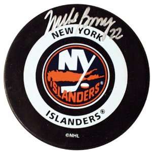  Mike Bossy New York Islanders Puck