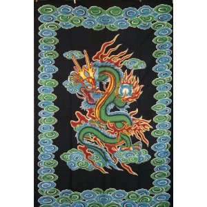  Vibrant Dragon Tapestry Wall Hanging: Home & Kitchen