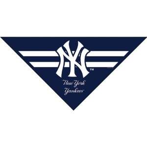  New York Yankees MLB Dog Bandana: Pet Supplies