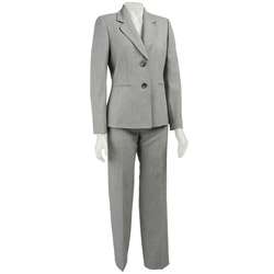 Le Suit Womens 2 button Pant Suit  