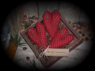 PriMiTive Red Valentines Hearts Bowl Fillers Ornies w/Grapevine 