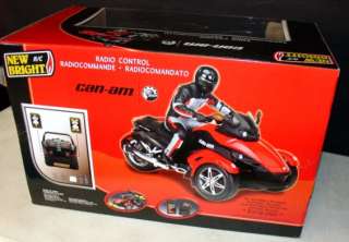 CAN AM SPYDER RADIO CONTROL ROADSTER BRP BRAND NEW IN FACTORY BOX RED 