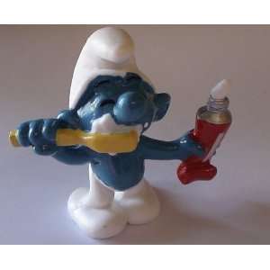    The Smurfs Smurf Brushing Teeth Pvc Figure 