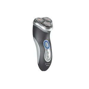  NORELCO 8140XLSN Shaver & Stainless Steel Manicure Kit 