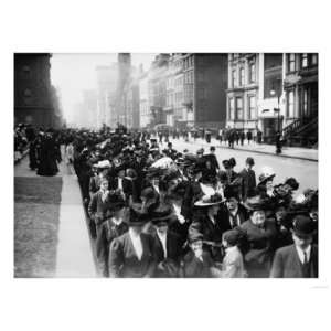  Easter Parade on Fifth Avenue of New York Photograph   New 